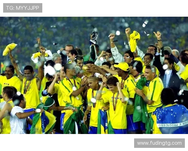 世界杯赛场上的荣耀与挑战：各国传奇球队的巅峰对决与历史传奇