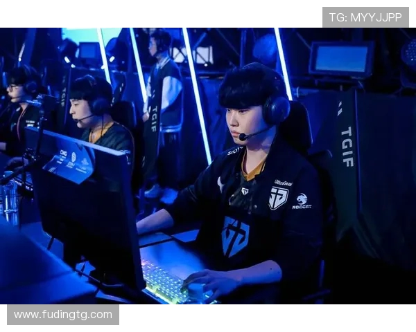 《全球电竞赛事新纪元崛起 电竞选手与战队激战四方引爆粉丝狂潮》