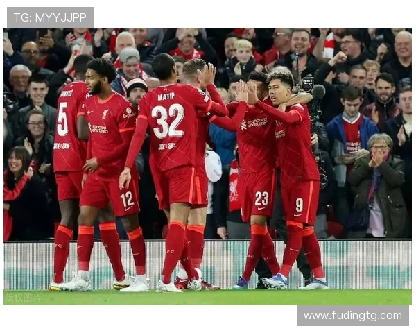 2003年曼联对阵里斯本的经典对决回顾与战术分析