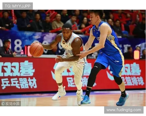 CBA新疆队对阵青岛队全场精彩录像回顾与赛后分析